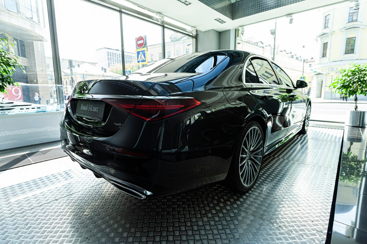 Check price and buy New Mercedes-Benz S-Class 350 d Long 4MATIC (W223) For Sale