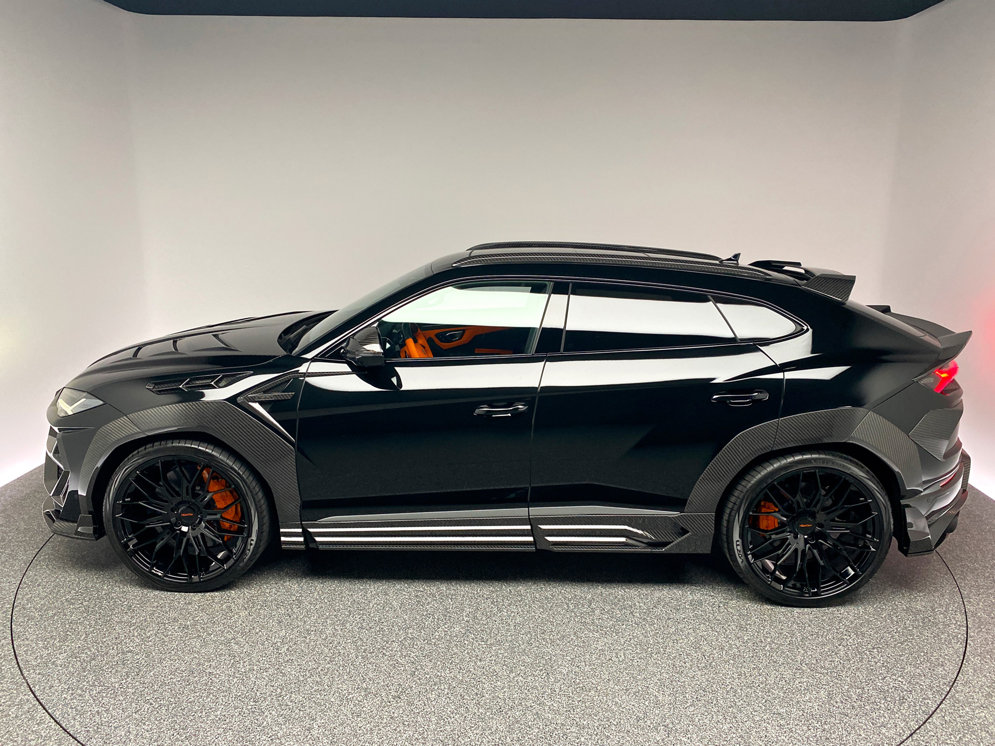 Check price and buy Keyvany Carbon Fiber Body kit set for Lamborghini Urus