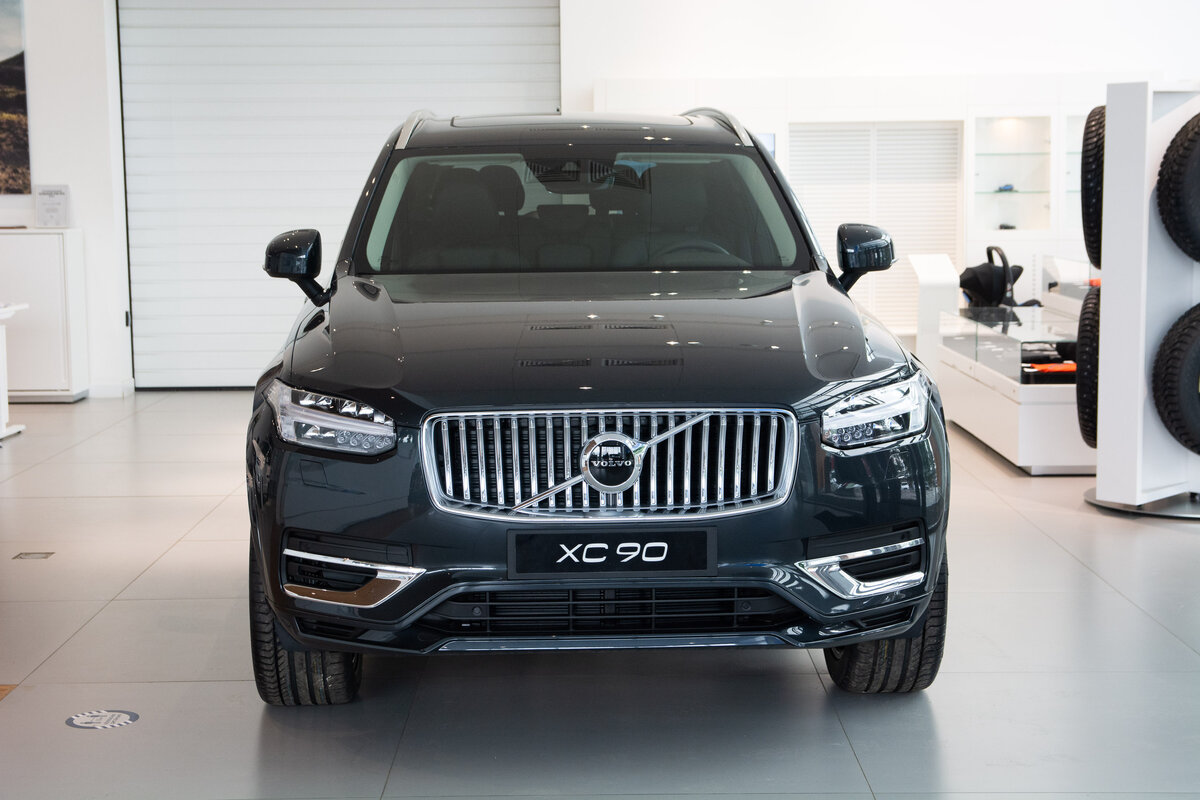 Check price and buy New Volvo XC90 Restyling For Sale