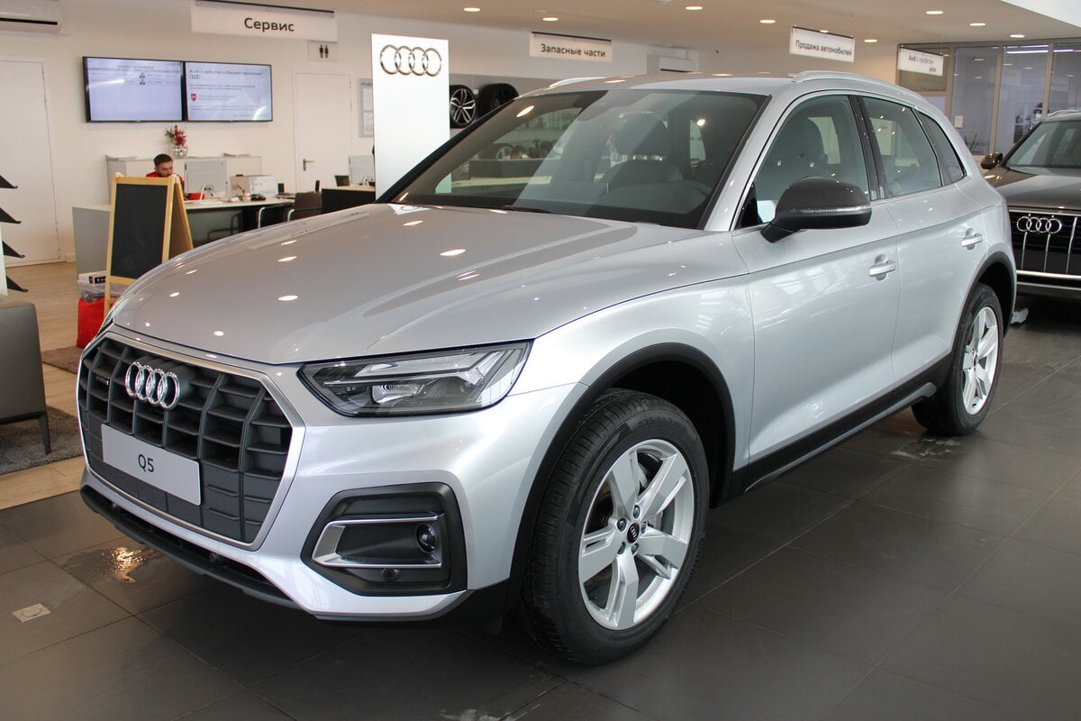 Check price and buy New Audi Q5 45 TFSI (FY) Restyling For Sale