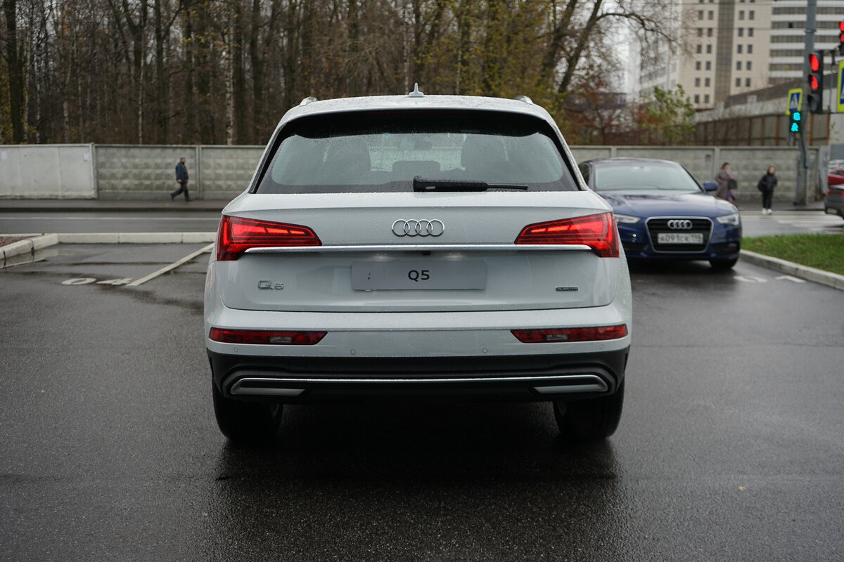 Check price and buy New Audi Q5 45 TFSI (FY) Restyling For Sale