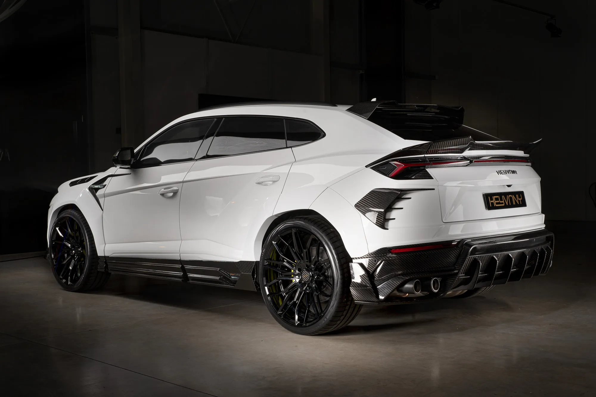 Check price and buy Keyvany Carbon Fiber Body kit set for Lamborghini Urus