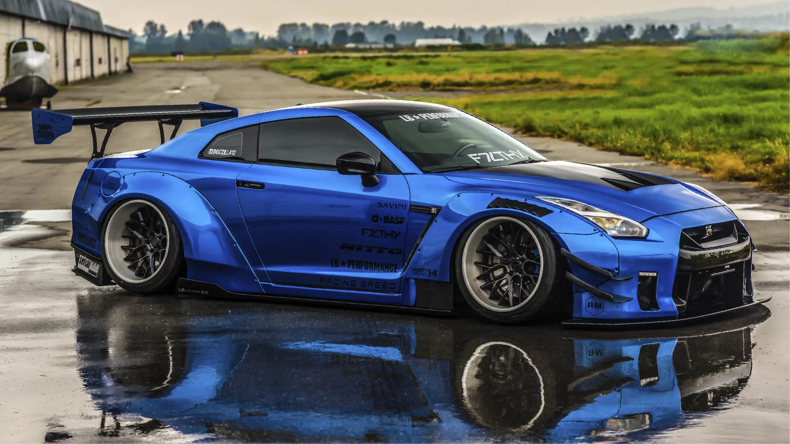 Check our price and buy Liberty Walk  body kit for Nissan GT-R R35!