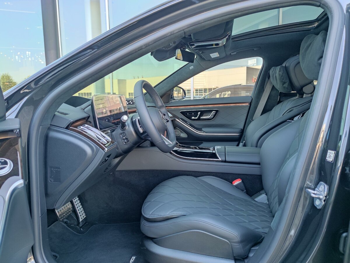 Check price and buy New Mercedes-Benz S-Class 350 d Long 4MATIC (W223) For Sale