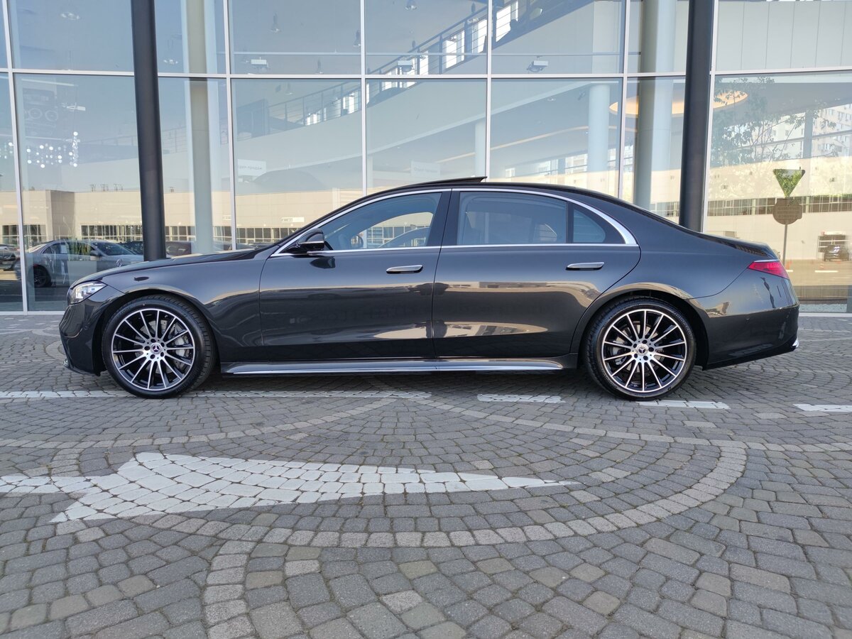 Check price and buy New Mercedes-Benz S-Class 350 d Long 4MATIC (W223) For Sale