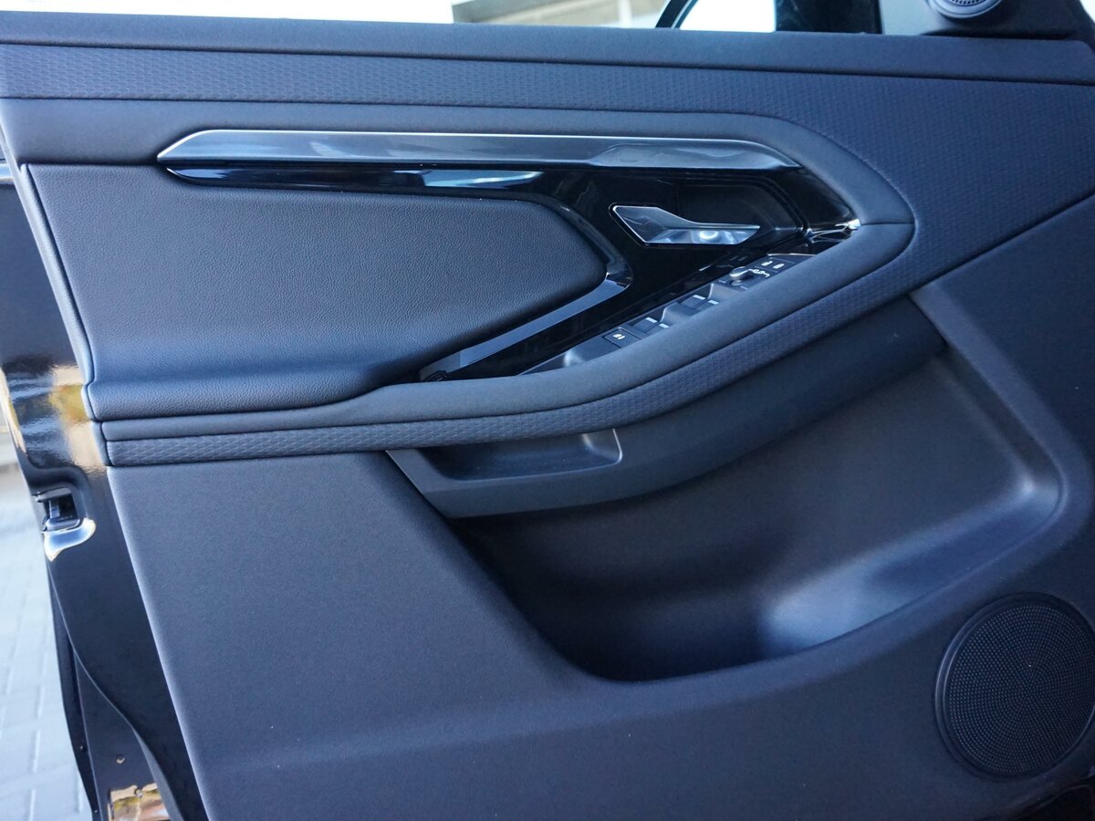 Check price and buy New Land Rover Range Rover Evoque For Sale