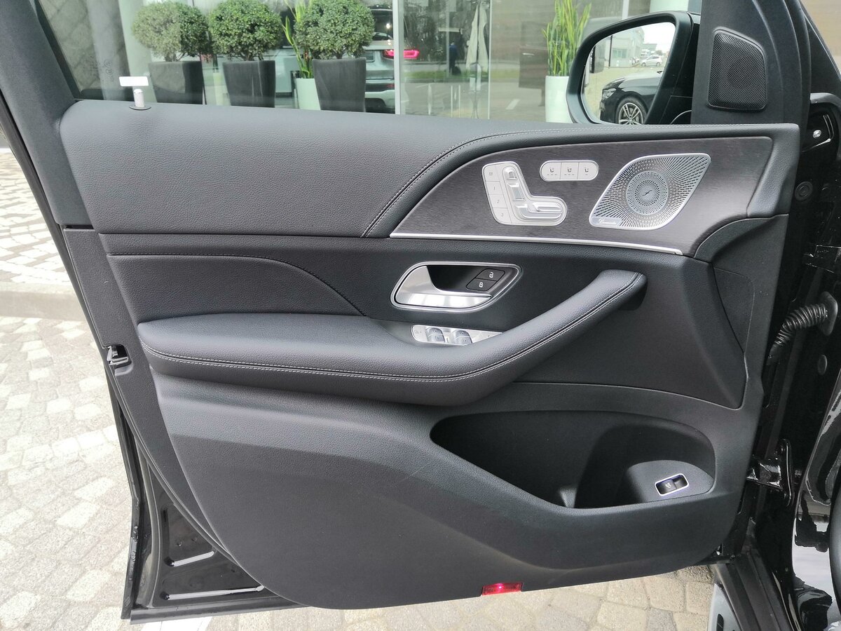 New Mercedes-Benz GLS 450 (X167)