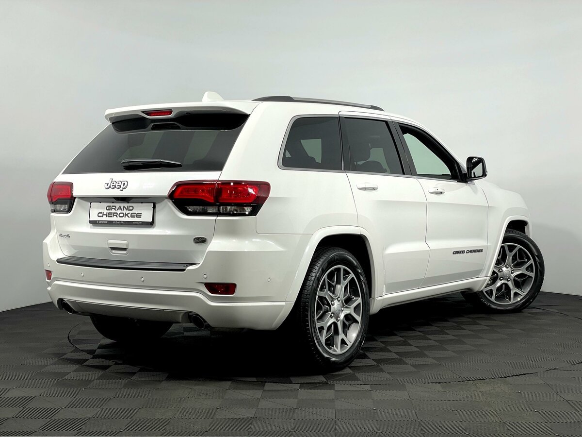 Check price and buy New Jeep Grand Cherokee (WK2) Restyling For Sale