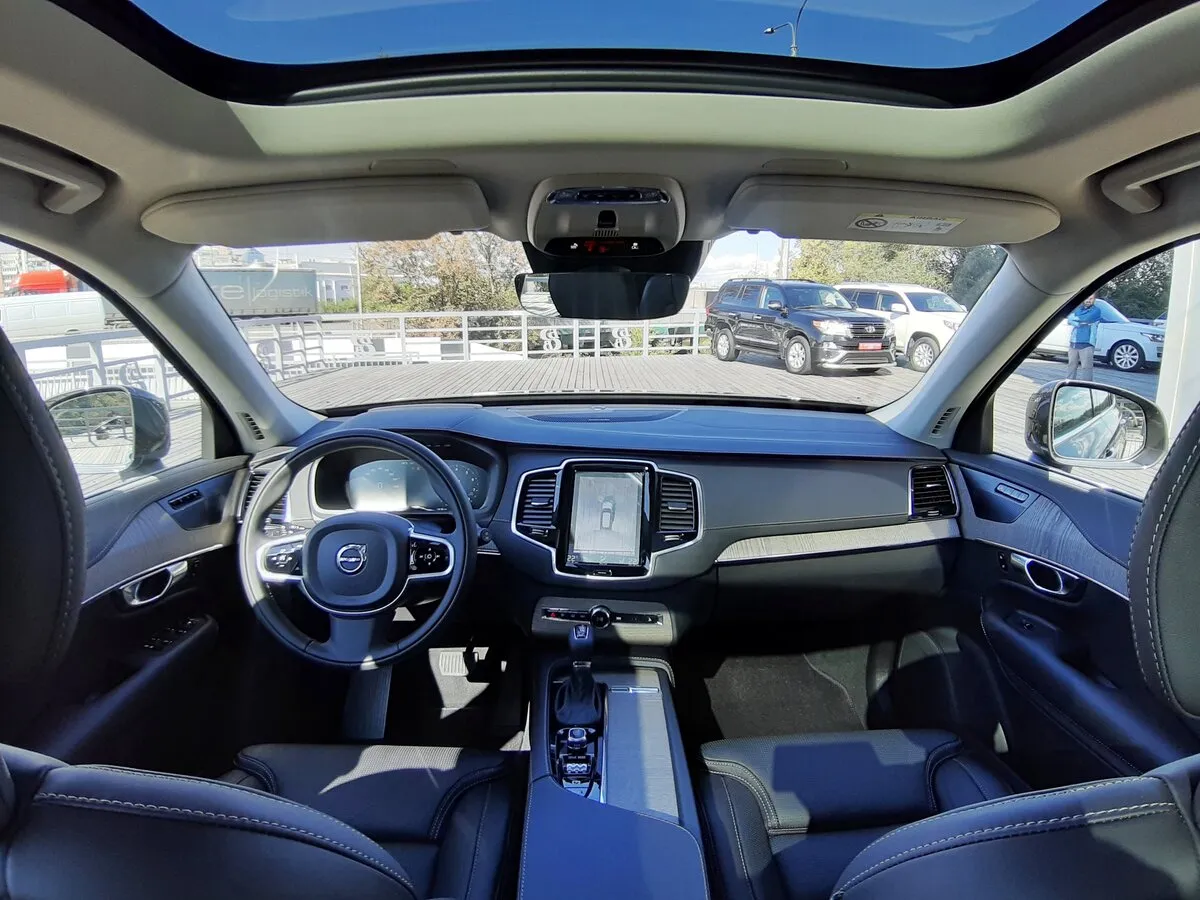 Check price and buy New Volvo XC90 Restyling For Sale