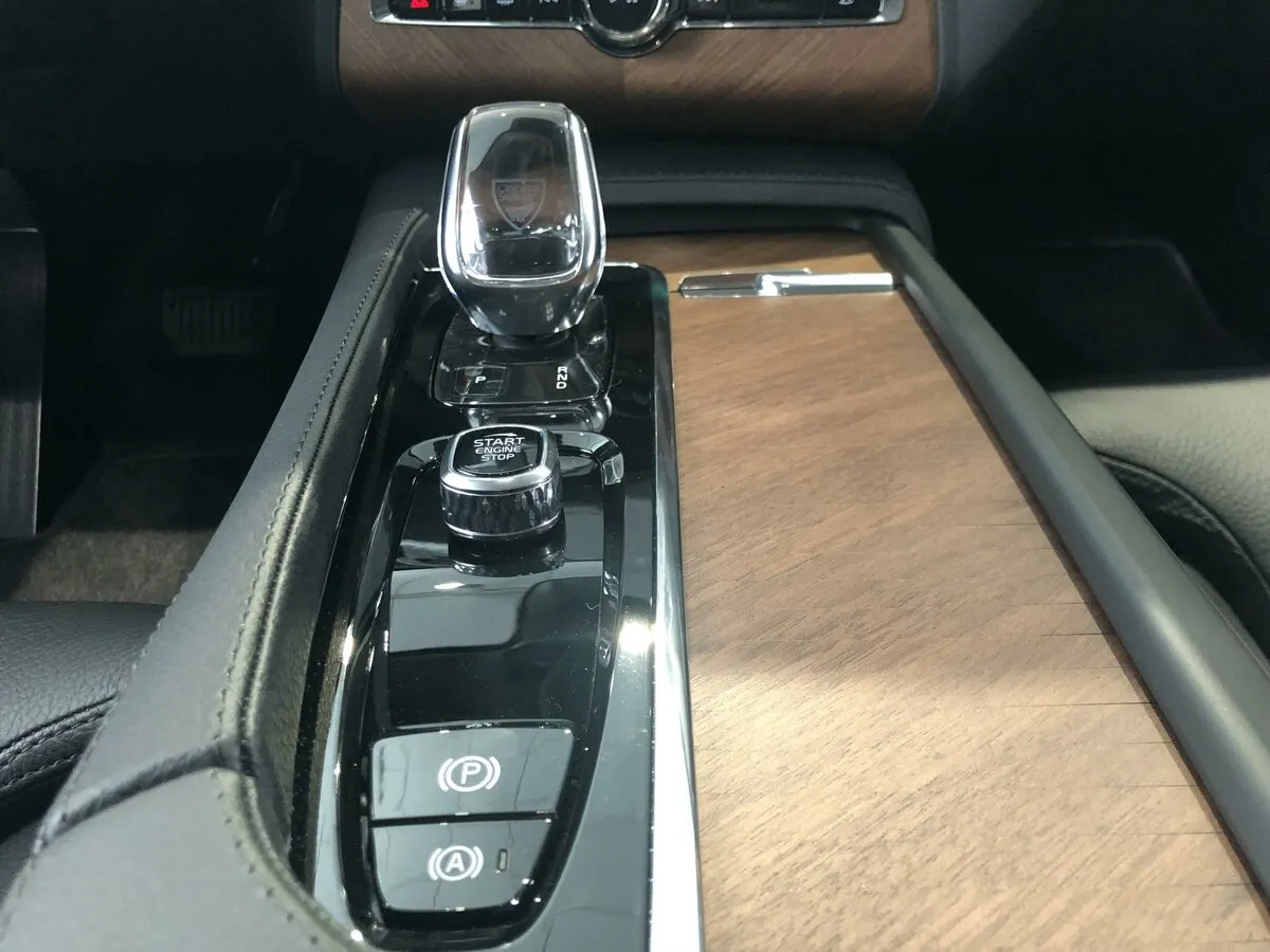Check price and buy New Volvo XC90 Restyling For Sale