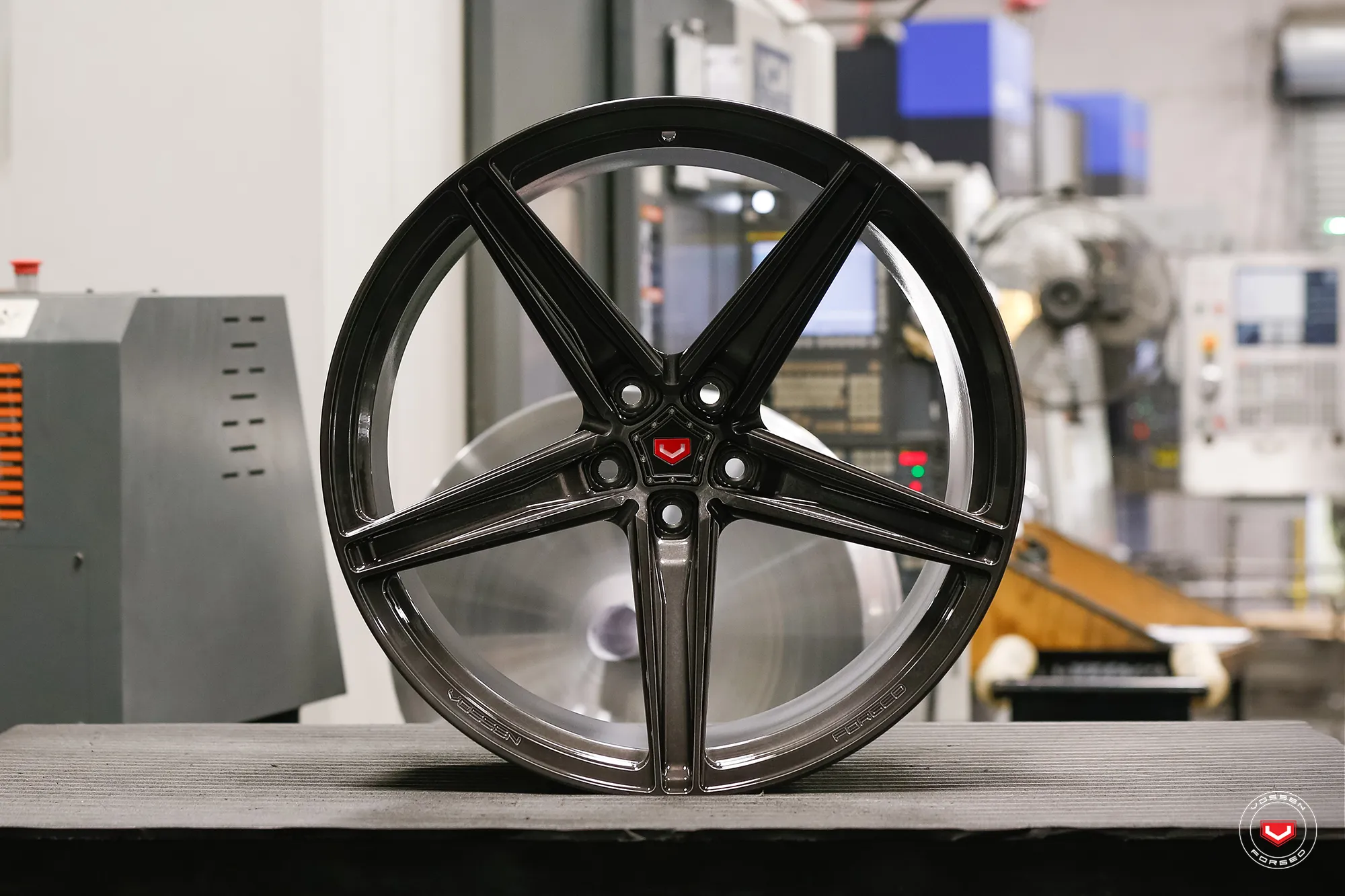 Vossen M X5 forged wheel — finish detail
