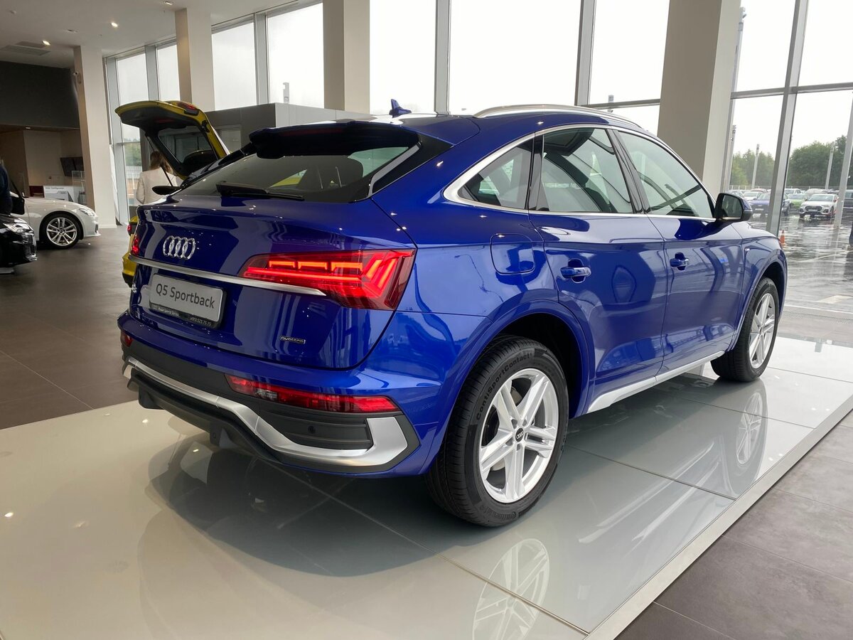 Check price and buy New Audi Q5 Sportback 45 TFSI (FY) For Sale
