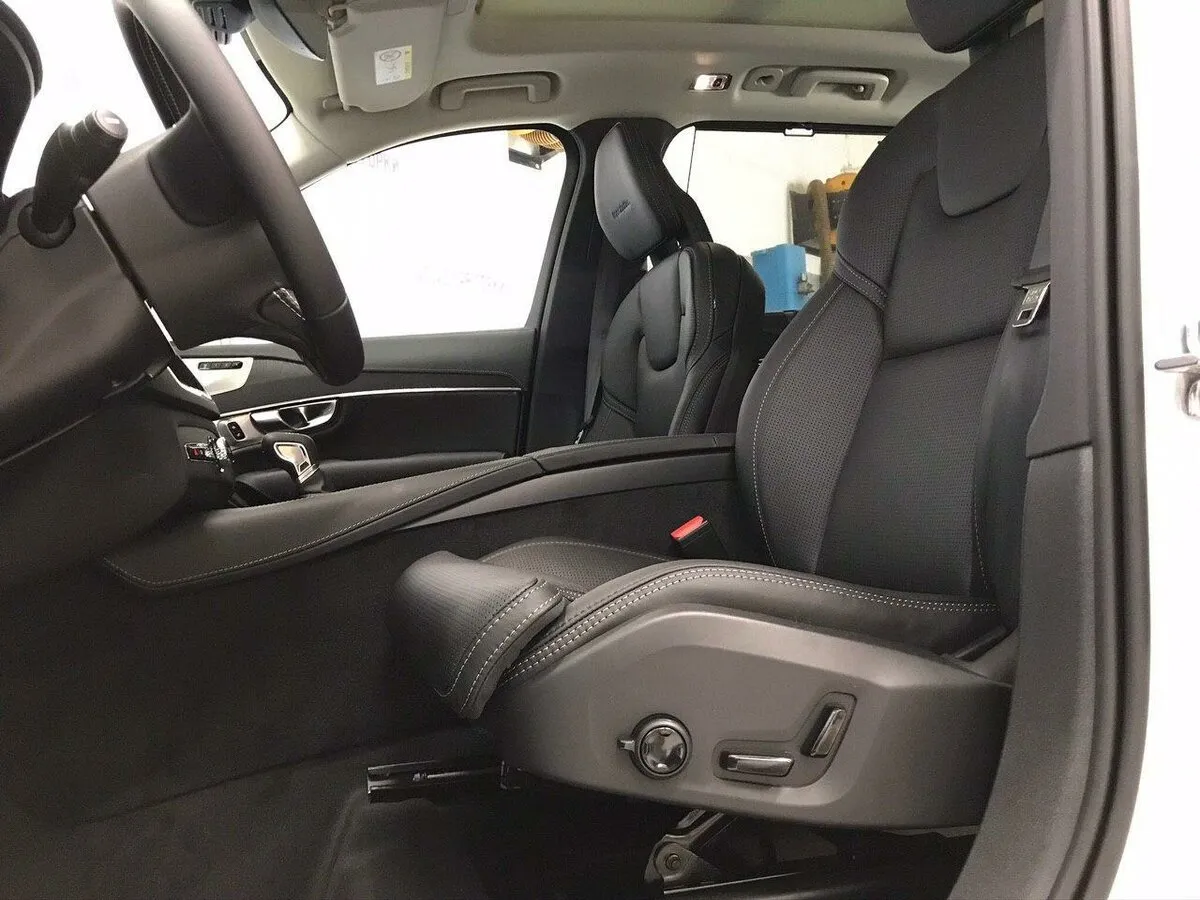 Check price and buy New Volvo XC90 Restyling For Sale