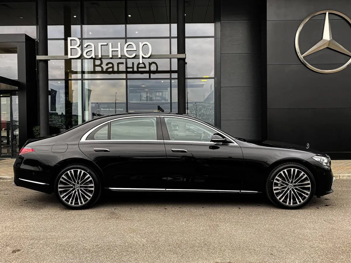 Check price and buy New Mercedes-Benz S-class 350 d Long 4MATIC VII (W223) For Sale