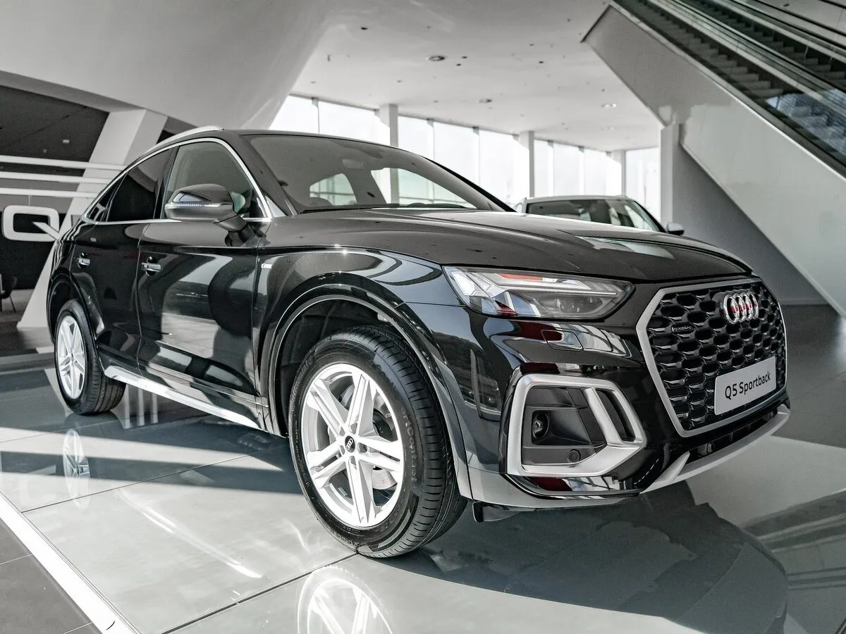 Check price and buy New Audi Q5 Sportback 45 TFSI (FY) For Sale