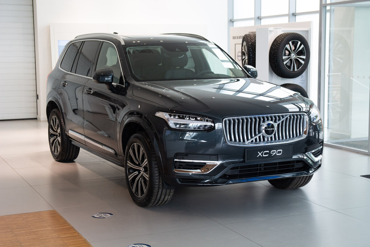 Check price and buy New Volvo XC90 Restyling For Sale