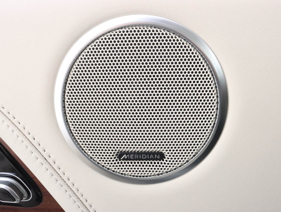 Check price and buy New Land Rover Range Rover Long Restyling For Sale