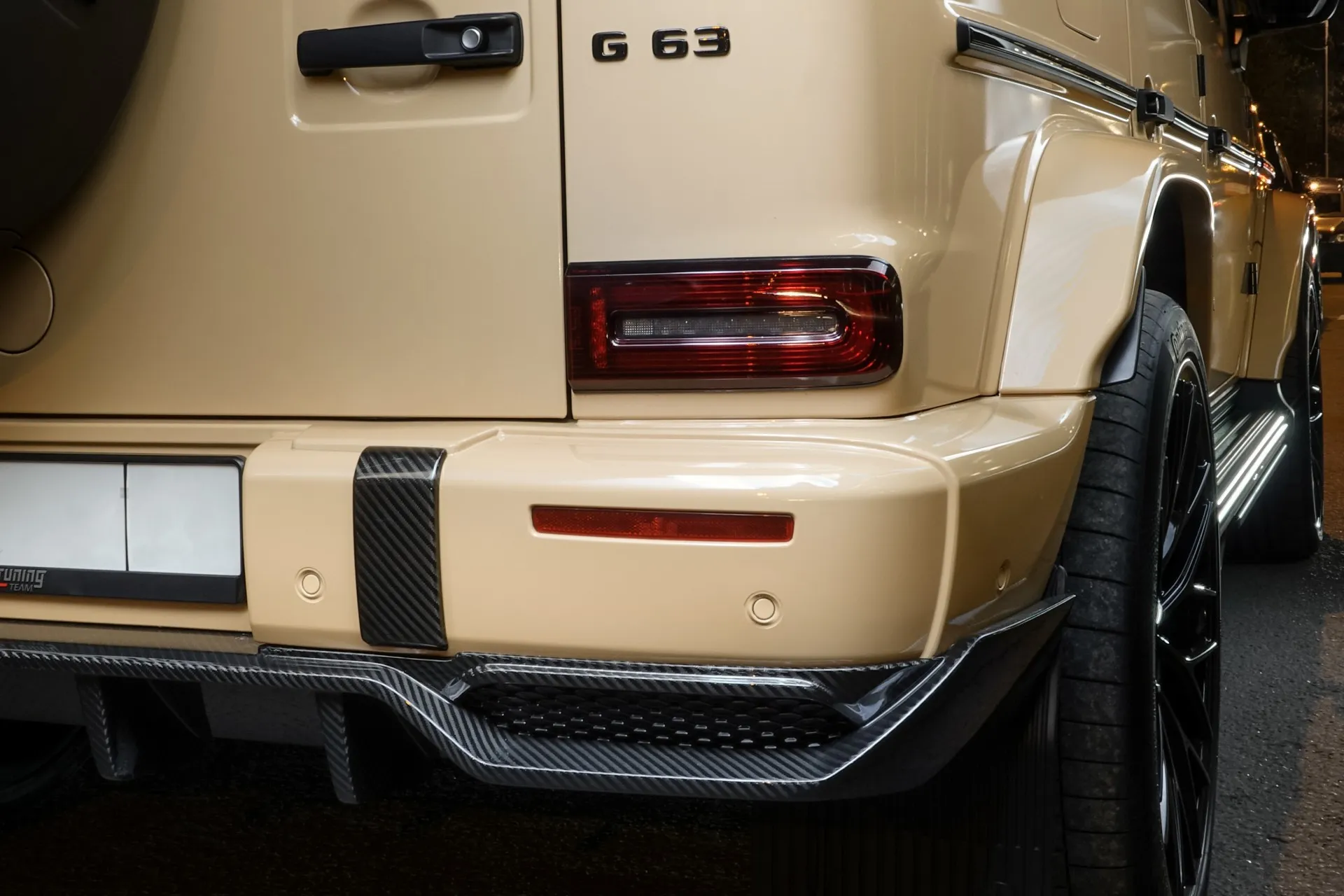 Check our price and buy Topcar Design body kit for Mercedes-Benz  G-class W463A Inferno Light