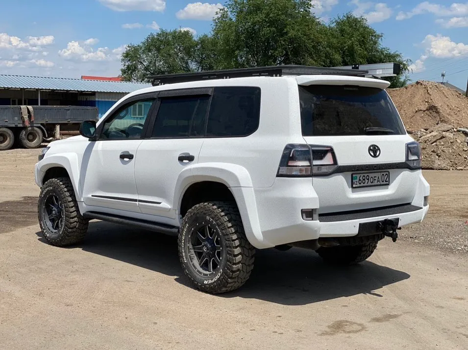 Check our price and buy Shikari body kit for Toyota Land Cruiser 200