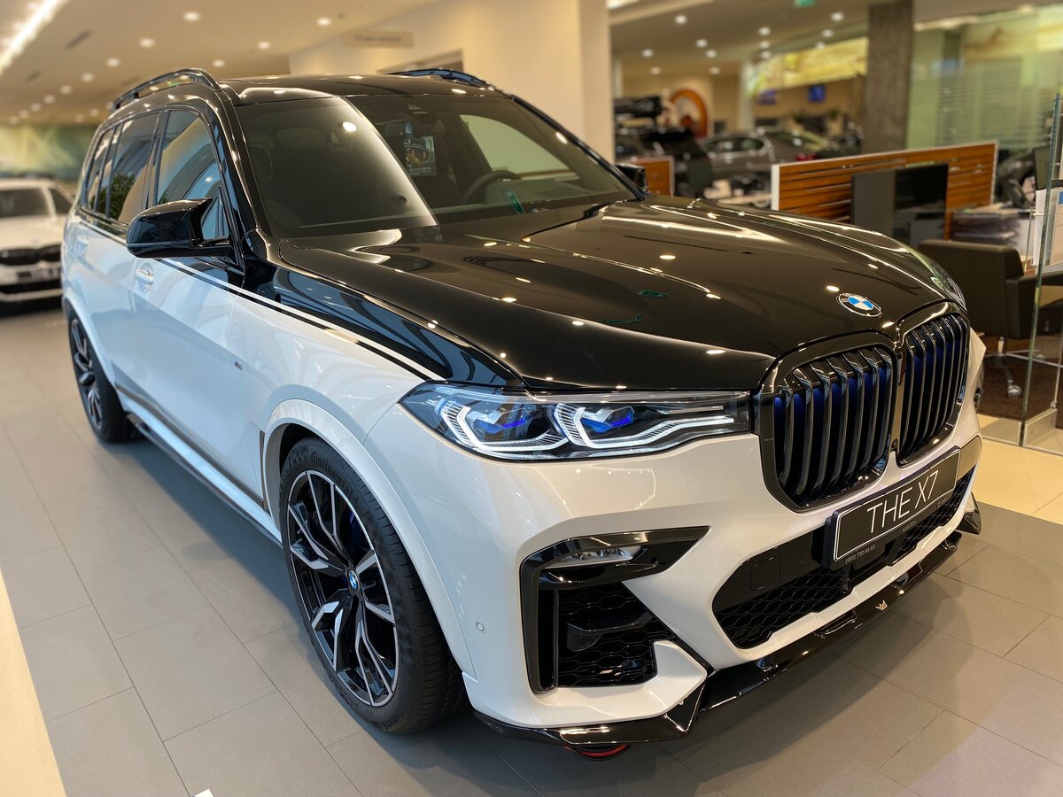 Buy New BMW X7 40d (G07)