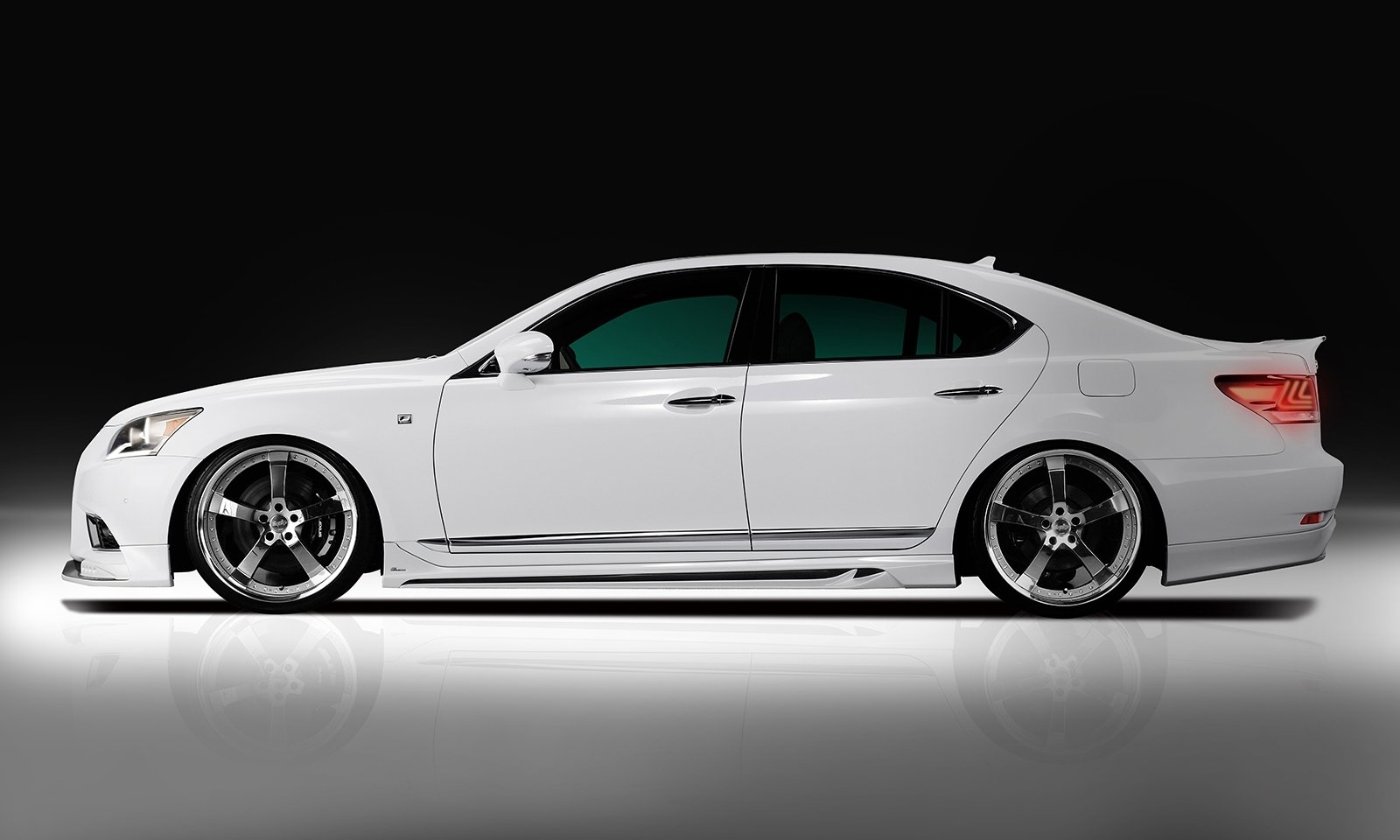 Check our price and buy Rowen body kit for Lexus LS F-sport 