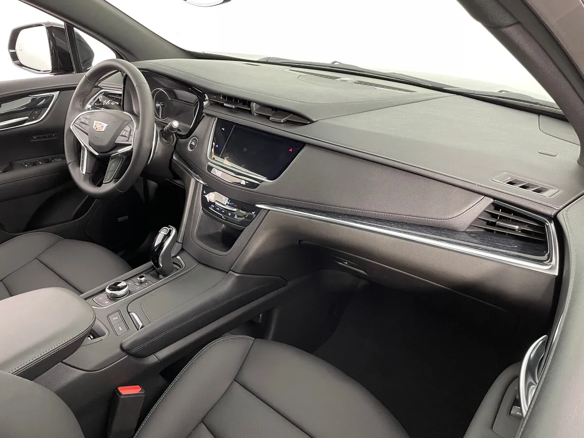 Check price and buy New Cadillac XT5 Restyling For Sale