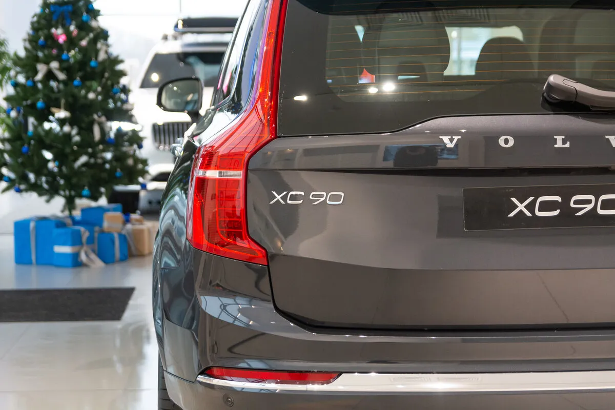 Check price and buy New Volvo XC90 Restyling For Sale
