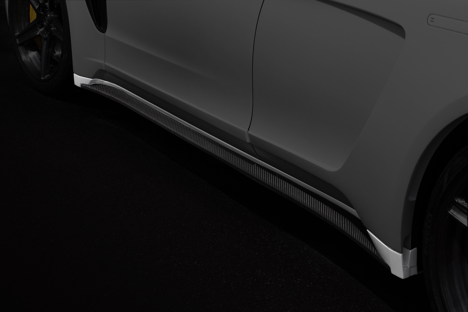 side-skirts-visible-carbon-topcar-design-for-porsche-panamera-gtr