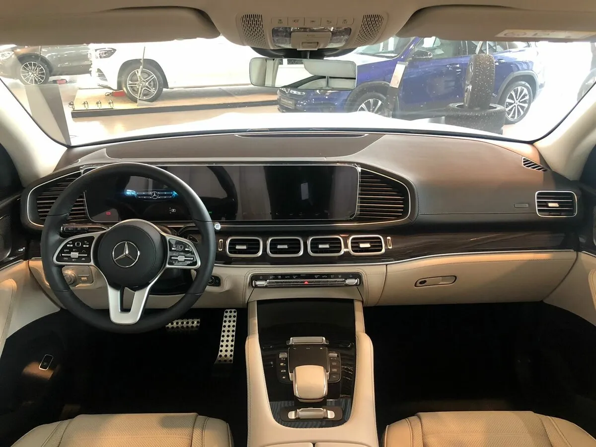 Check price and buy New Mercedes-Benz GLS 400 d (X167) For Sale
