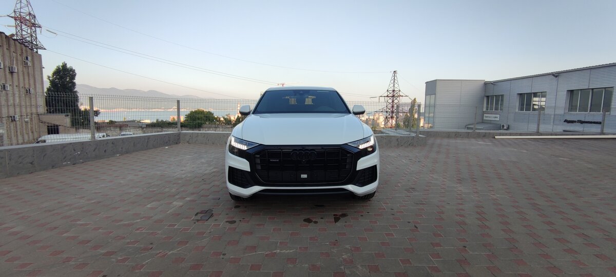 Buy New Audi Q8 45 TDI