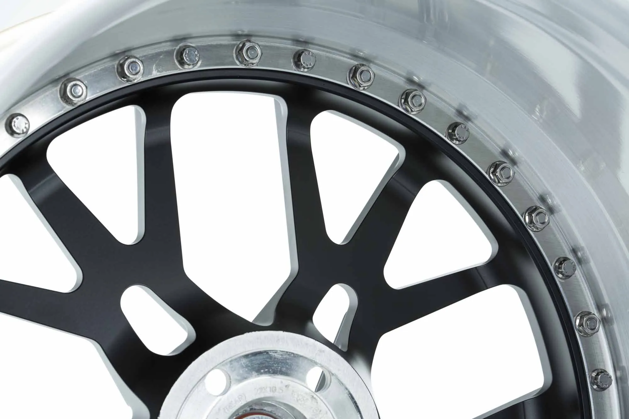 Vossen M X3 3 PIECE 3-piece forged wheel — close-up spoke detail