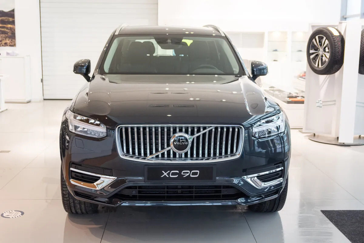 Check price and buy New Volvo XC90 Restyling For Sale