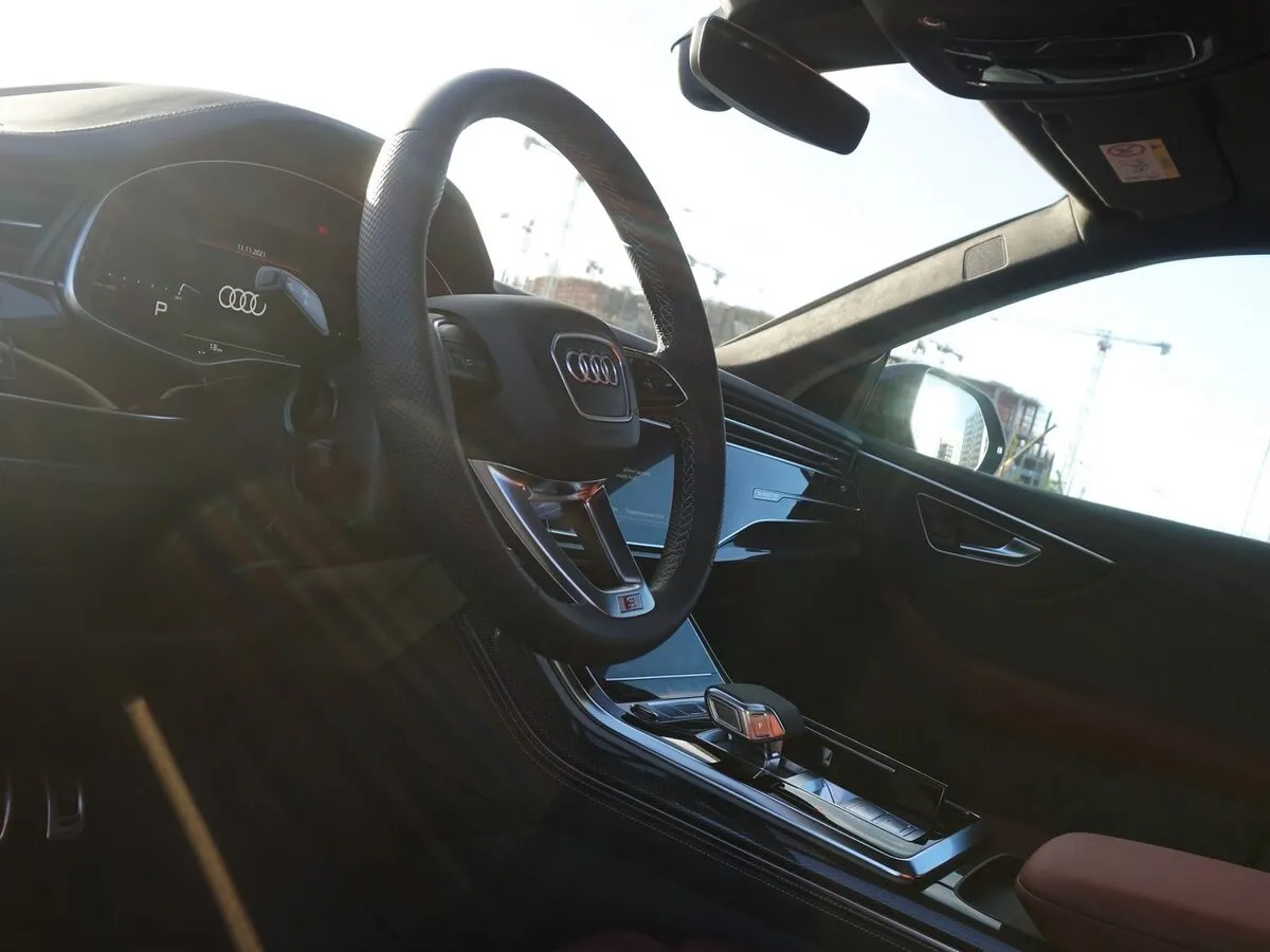 Buy New Audi SQ8 (4M)