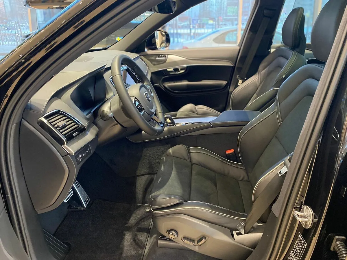 Check price and buy New Volvo XC90 Restyling For Sale