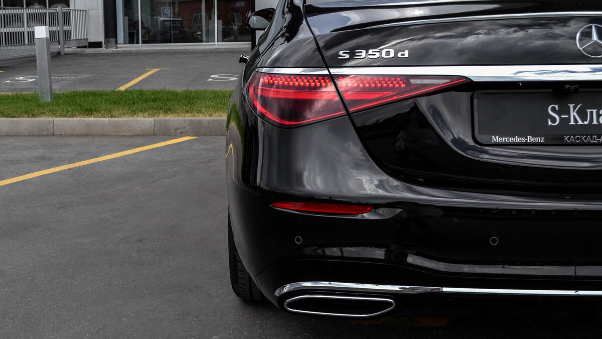 Check price and buy New Mercedes-Benz S-Class 350 d Long 4MATIC (W223) For Sale