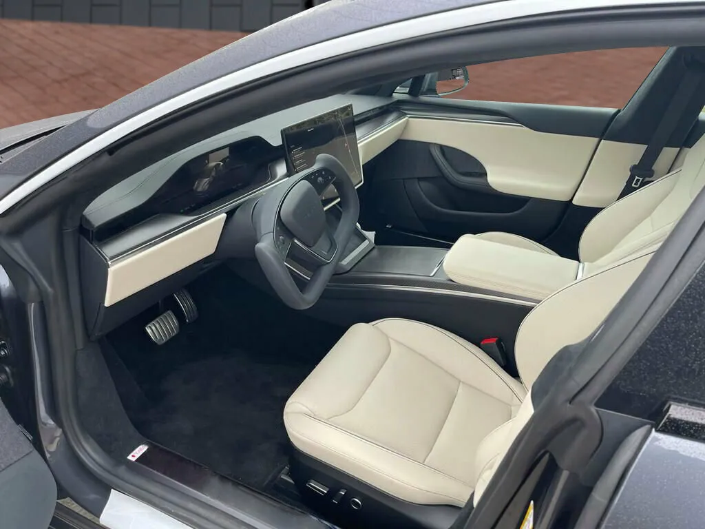 Check price and Buy New Tesla Model S Plaid Restyling 2