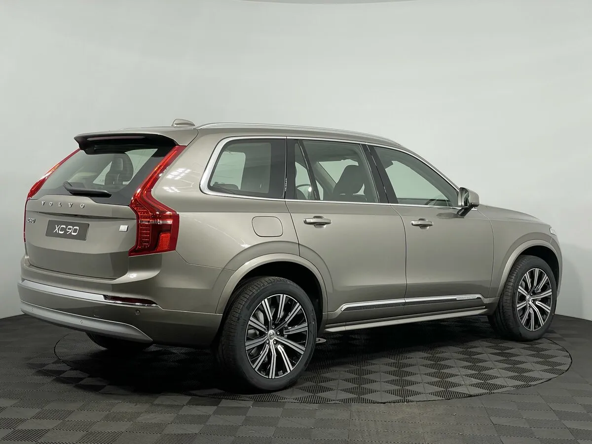 Check price and buy New Volvo XC90 Restyling For Sale
