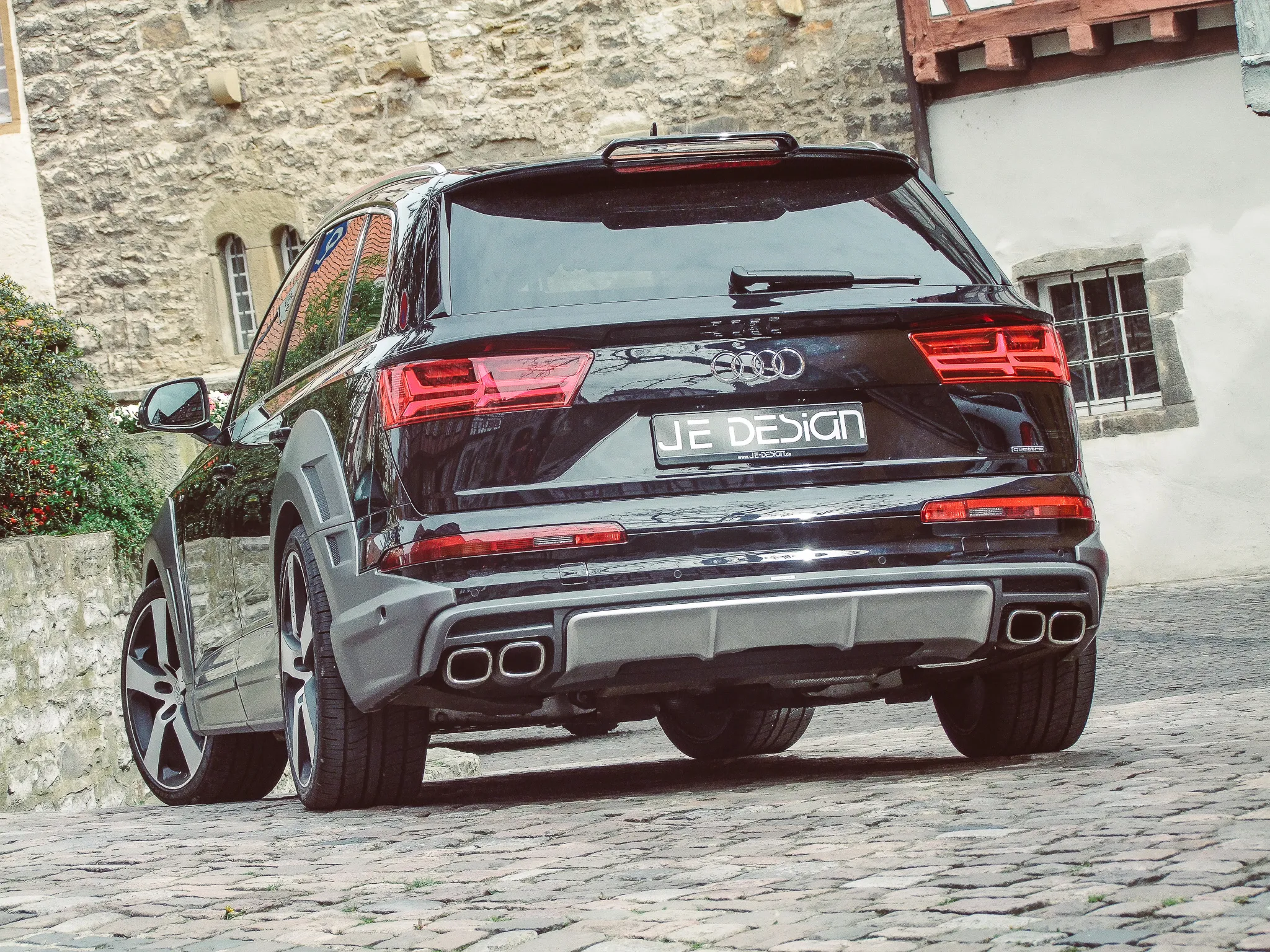 Check our price and buy JE Design body kit for Audi Q7 4M S-Line