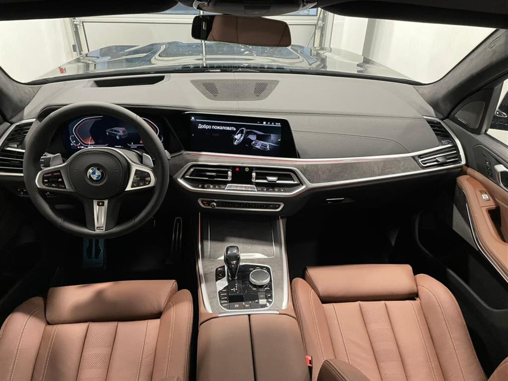 Check price and buy New BMW X7 40i (G07) For Sale