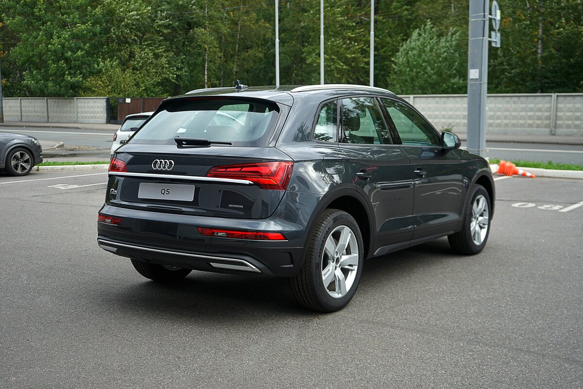 Check price and buy New Audi Q5 45 TFSI (FY) Restyling For Sale