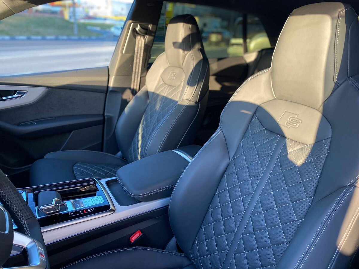 Buy New Audi Q8 45 TDI