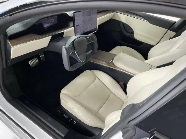 Check price and buy New Tesla Model S Plaid Restyling 2 For Sale