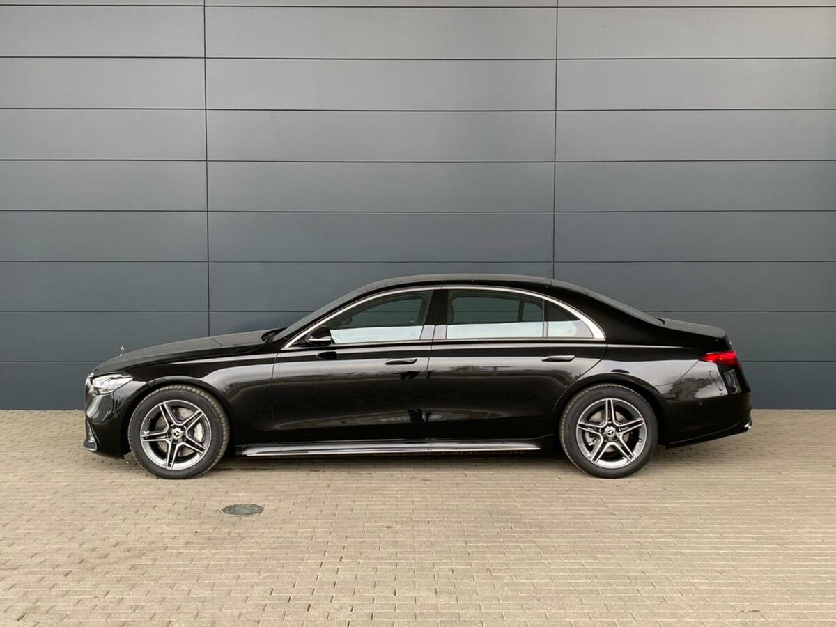 Check price and buy New Mercedes-Benz S-Class 350 d Long 4MATIC (W223) For Sale