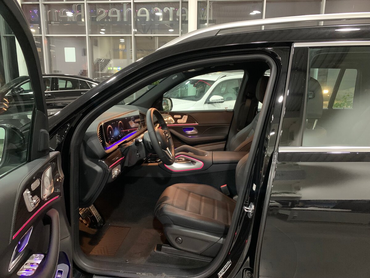 Check price and buy New Mercedes-Benz GLS 400 d (X167) For Sale