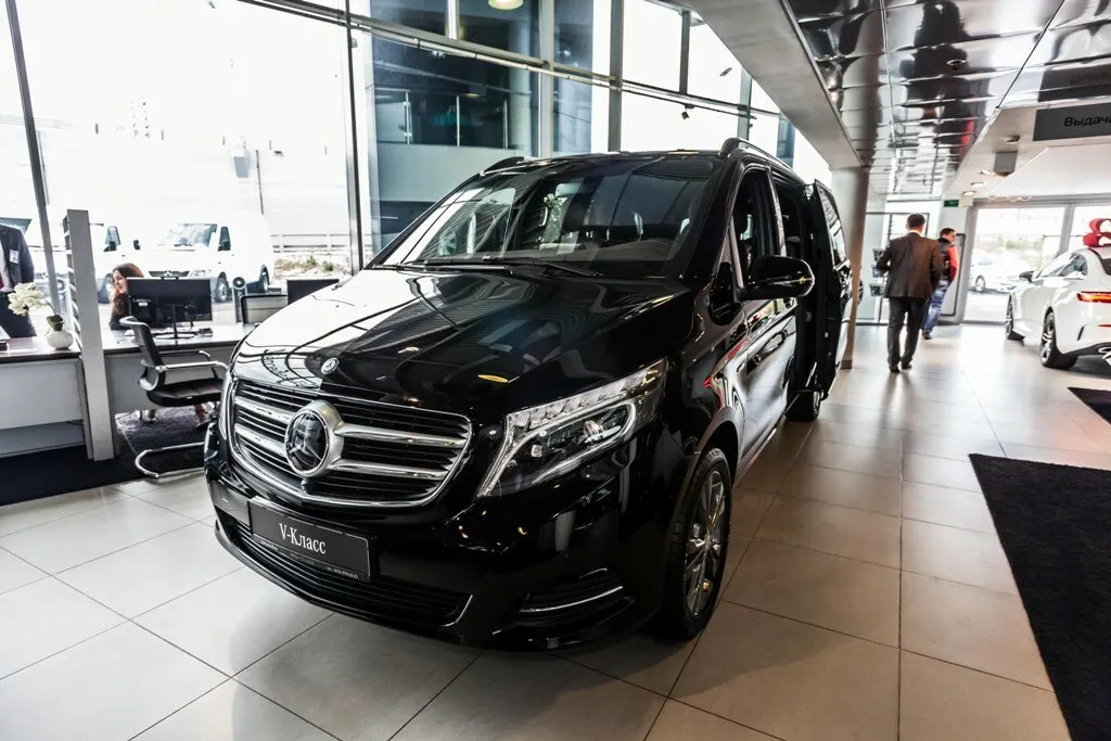 Check price and buy New Mercedes-Benz V-Class L 250 d Long For Sale