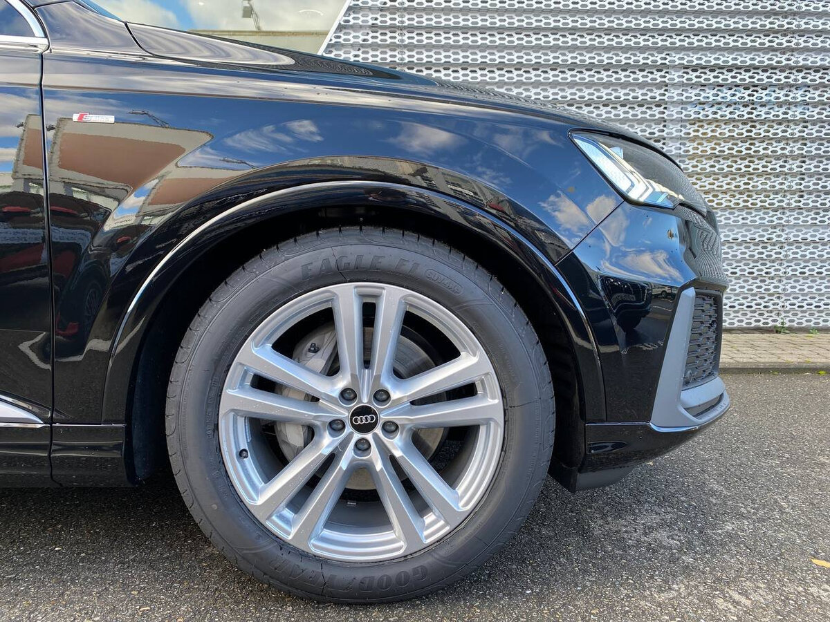 Check price and buy New Audi Q7 45 TDI (4M) Restyling For Sale
