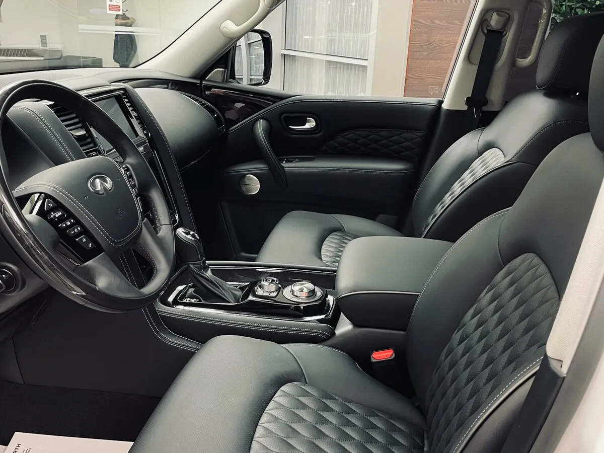 Buy New Infiniti QX80 Restyling 2