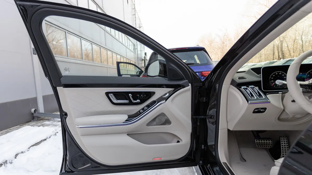 Check price and buy New Mercedes-Benz S-Class 580 Long 4MATIC (W223) For Sale