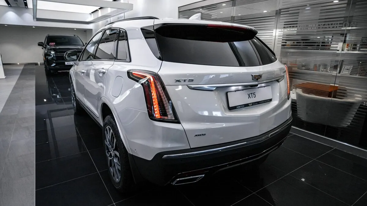 Check price and buy New Cadillac XT5 Restyling For Sale