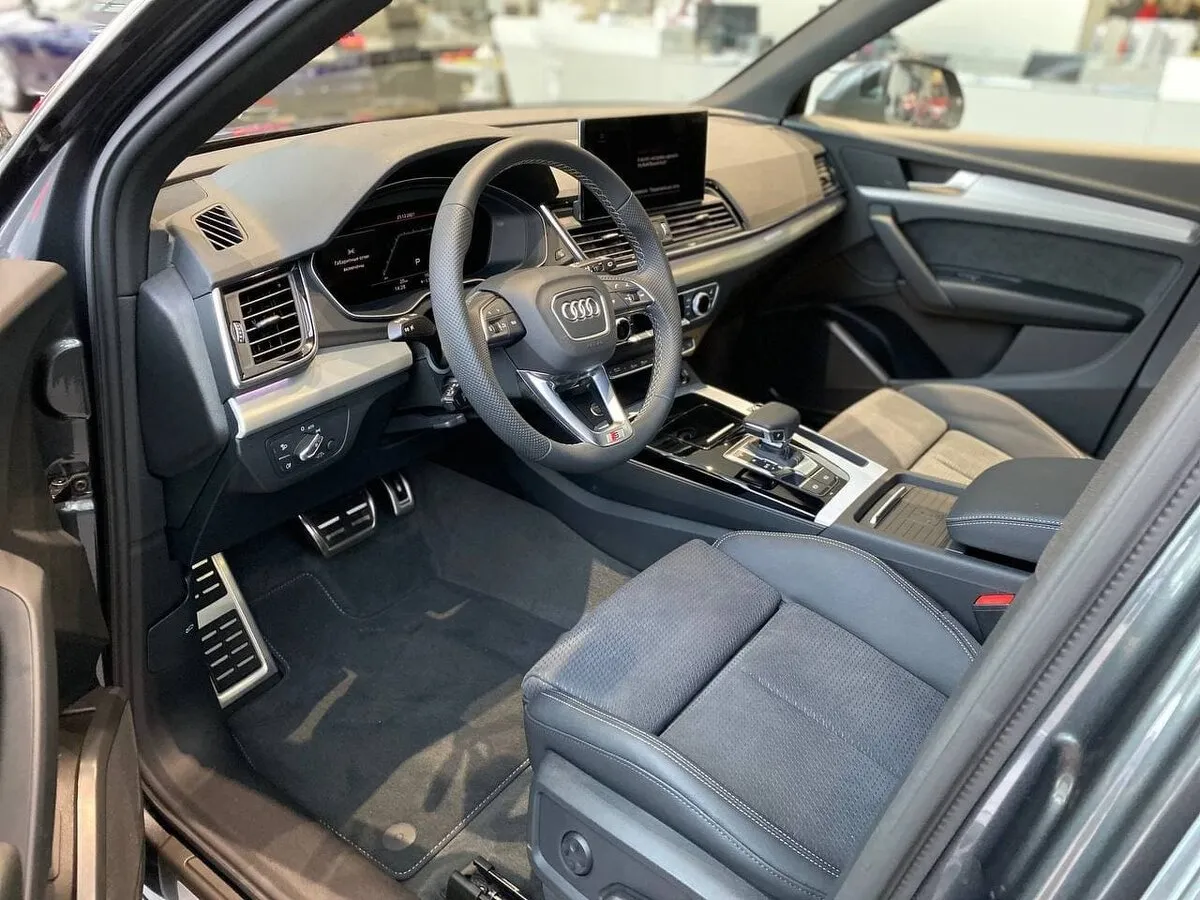 Check price and buy New Audi Q5 Sportback 45 TFSI (FY) For Sale